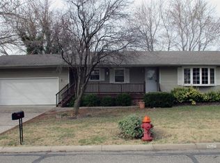 106 E Franklynn Ave, Herington, KS 67449