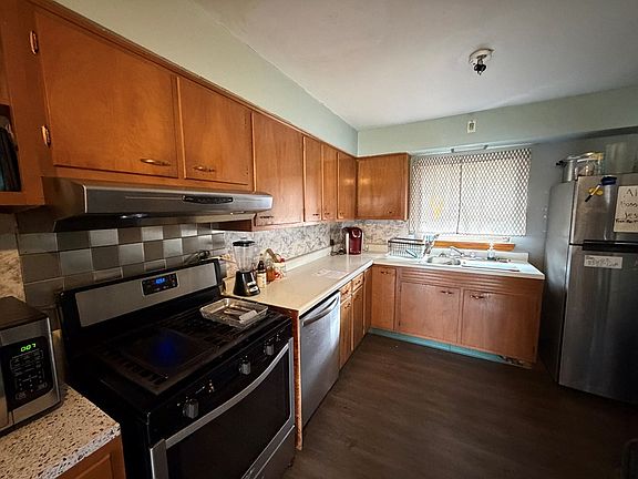 5th image of 170 Spruce Lane