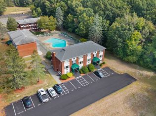 E2 Colonial Dr #4, Andover, MA 01810