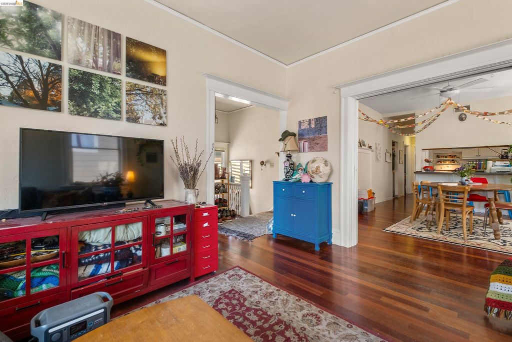 1032 Magnolia St, Oakland, CA - View 4
