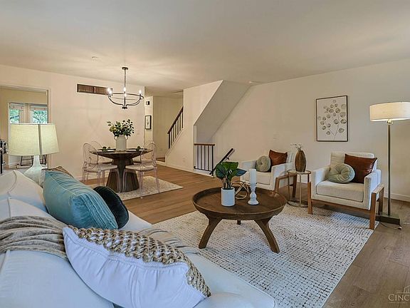 4th image of 9139 Dominion Cir