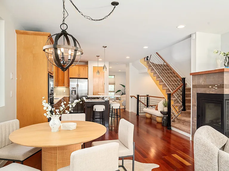 2155 S Logan St #2155 — Photo 10