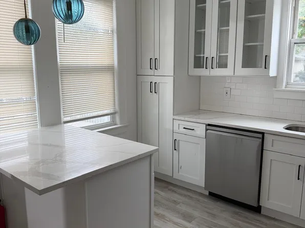 913 S 19th St #3, Newark, NJ 07108