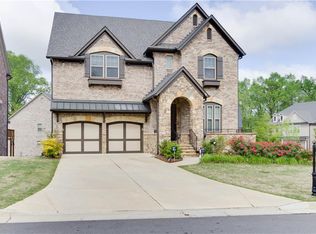 3710 Claiborne Farm Rd, Suwanee, GA 30024