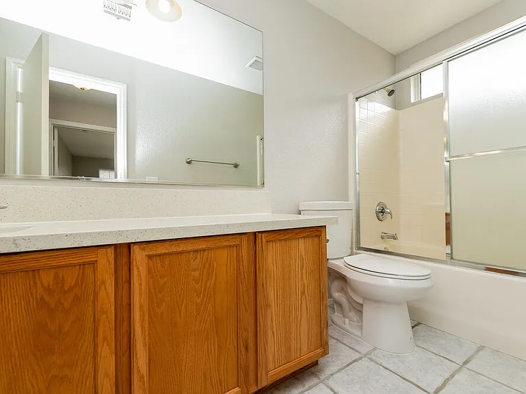 5044 Drifting Creek Ave — Photo 15