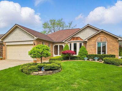 252 Parkland Dr, Rochester Hills, MI, 48307