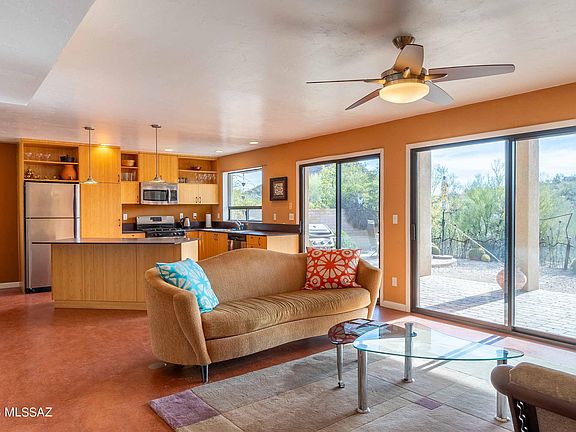 3rd image of 3021 W San Juan Dr