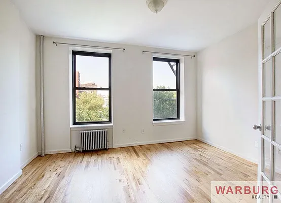 Sold by Warburg | media 16