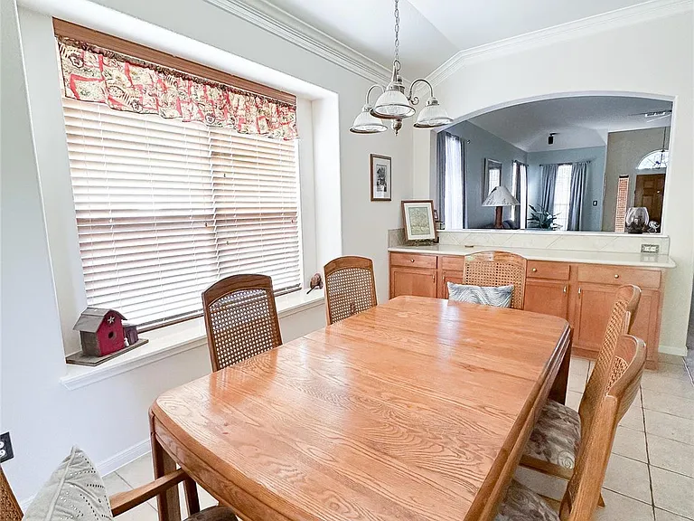2121 Settlers Park Loop — Photo 7