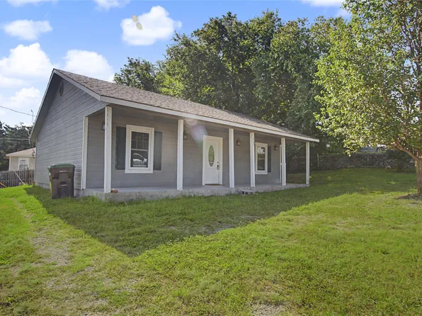 305 Keetoowah Ct, Tahlequah, OK 74464