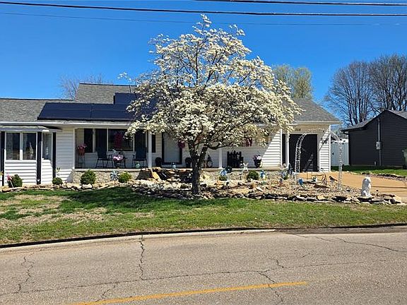 2nd image of 328 Van Zant St