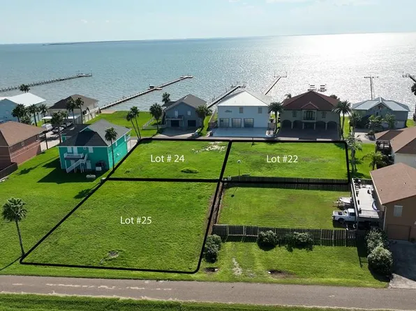 1325 Port South Dr, Port Mansfield, TX 78598