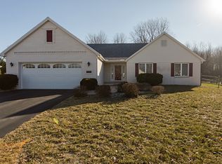 8421 Colt Ct, Holland, OH 43528