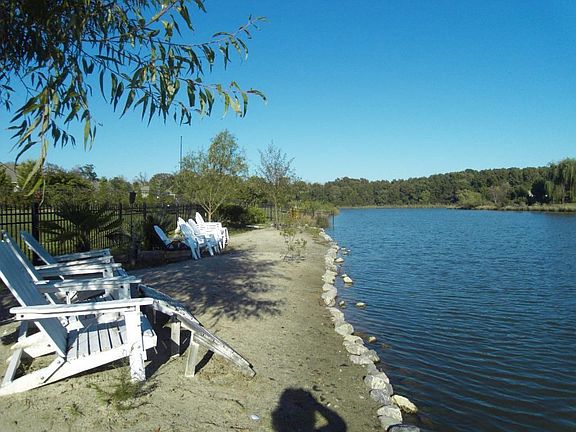 Private beach to fish or boat