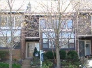 11038 Thrush Ridge Rd, Reston, VA 20191