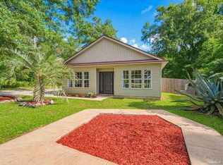 552 Cedar Tree Ln, Cantonment, FL 32533