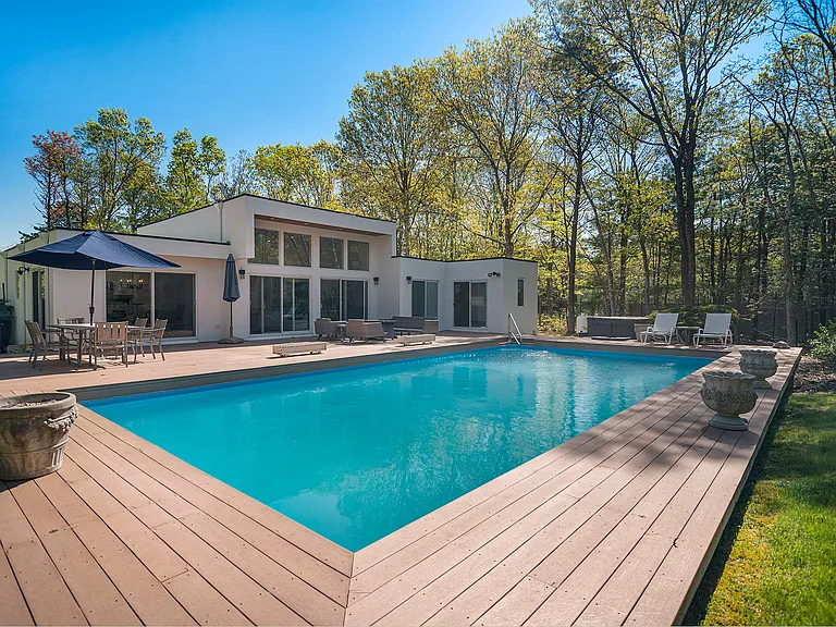 36 Deerfield Way — Photo 3
