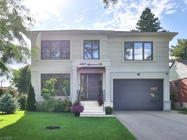 1456 Applewood Rd, Mississauga, ON L5E 2M1