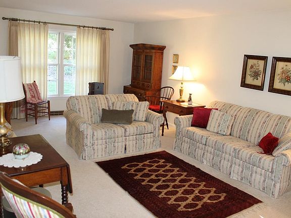 4th image of 1742 Overhill Rd