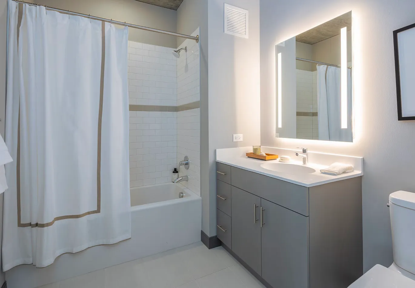 Studio, 548 sqft, $2,268 — Photo 1