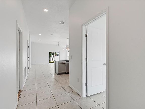 3rd image of 1109 MUNSTER COURT