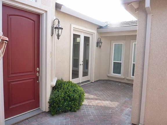 Front door courtyard