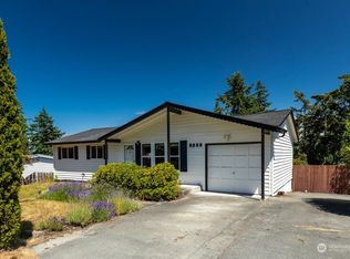 2552 Ridgeview Dr, Oak Harbor, WA 98277