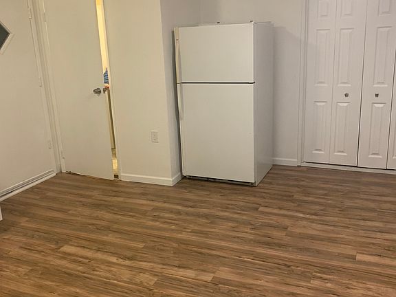 Living space / bathroom door