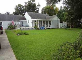 6140 Van Buren St, Groves, TX 77619