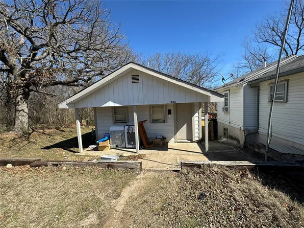334 N 9th St, Seminole, OK 74868