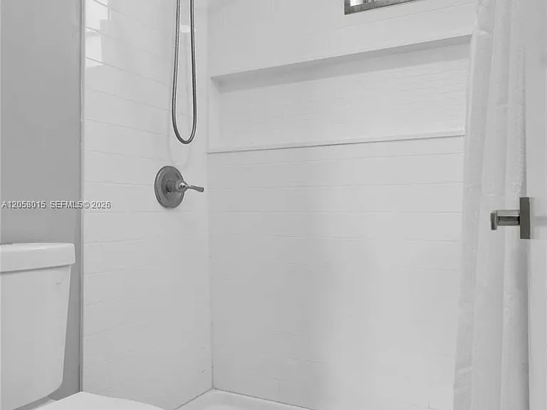 9177 Fontainebleau Blvd #3 — Photo 24
