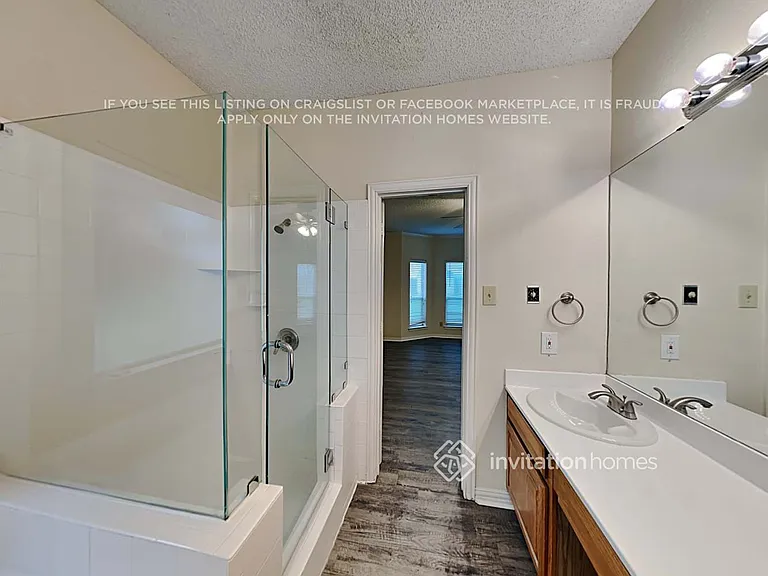 3302 Hunter Cove Dr — Photo 19