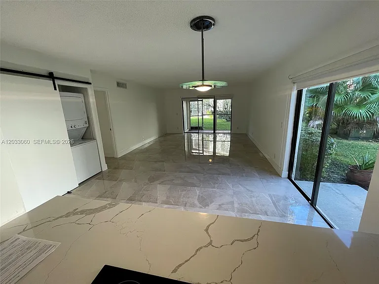 409 Lakeview Dr #104 — Photo 16