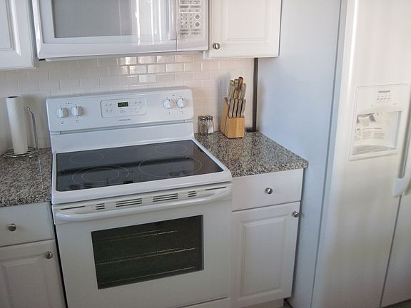 2nd image of 28101 Winged Foot Dr