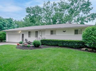 2111 Cashin St, Burton, MI 48509