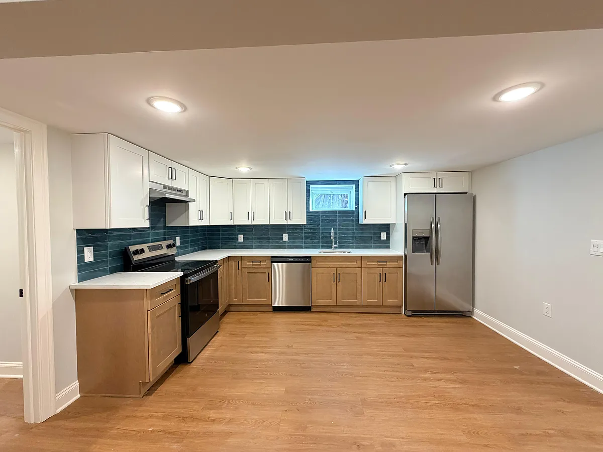 Building Photo - 420-422 N 7th St #LL