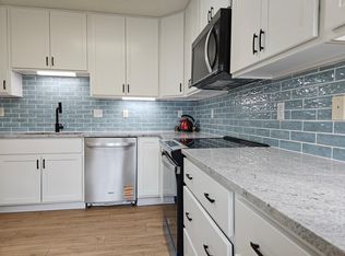 19163 Jackson Ct NW, Elk River, MN 55330