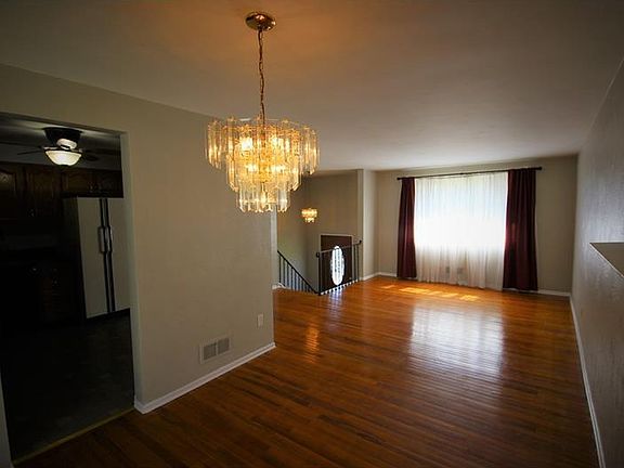 4th image of 294 Jean Dr