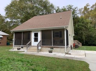 225 Hawkins Dr, Henderson, NC 27536