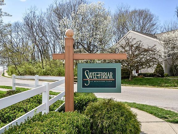 2nd image of 2211 S Sweetbriar Dr