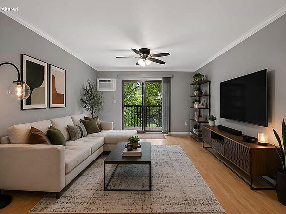 4th image of 1108 N Milwaukee STREET #333