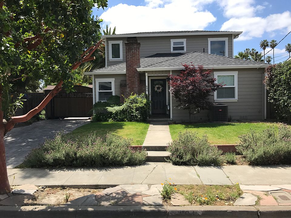 1st image of 694 Fuller Ave
