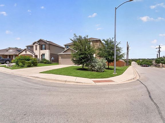 5th image of 3202 Comal Spgs