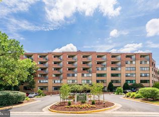 1951 Sagewood Ln APT 523, Reston, VA 20191