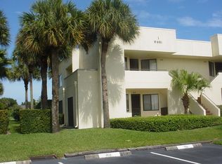 6981 SE Constitution Blvd APT 204, Hobe Sound, FL 33455