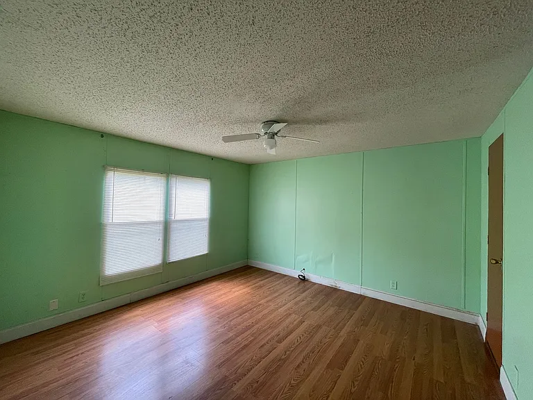 33 S Parakeet Cv — Photo 9
