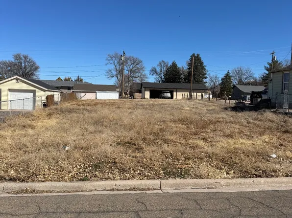 810 Iliff St #19-20, Wray, CO 80758