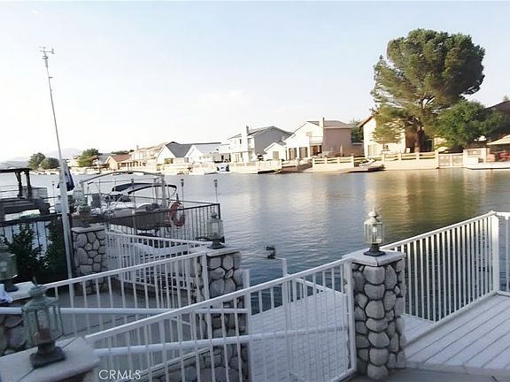 4th image of 17980 Mariner Dr