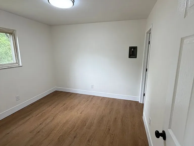 1447 E Fulton St — Photo 5