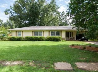 1005 Dale Dr, Benton, LA 71006